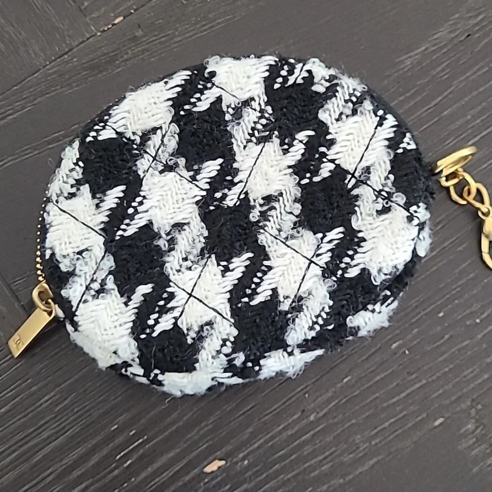 Chanel Tweed Quilted Coin Purse